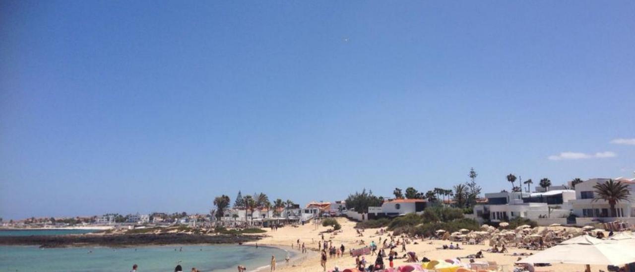 Imagen de la playa de La Galera, ubicada en el pueblo de Corralejo. | | LP/DLP