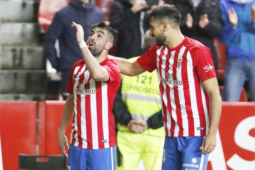 El partido entre el Sporting y el Alcorcón, en imágenes