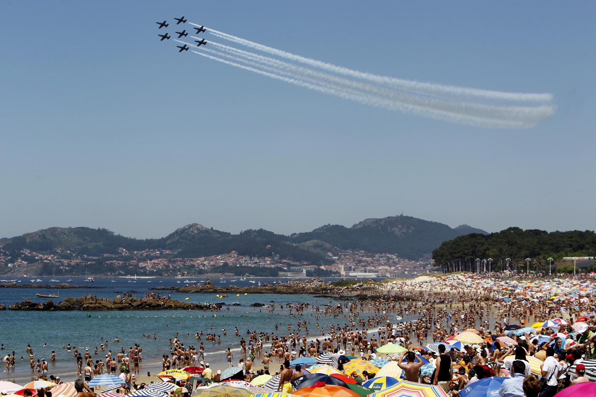 Samil abarrotado durante la edición del Festival Aéreo de 2010