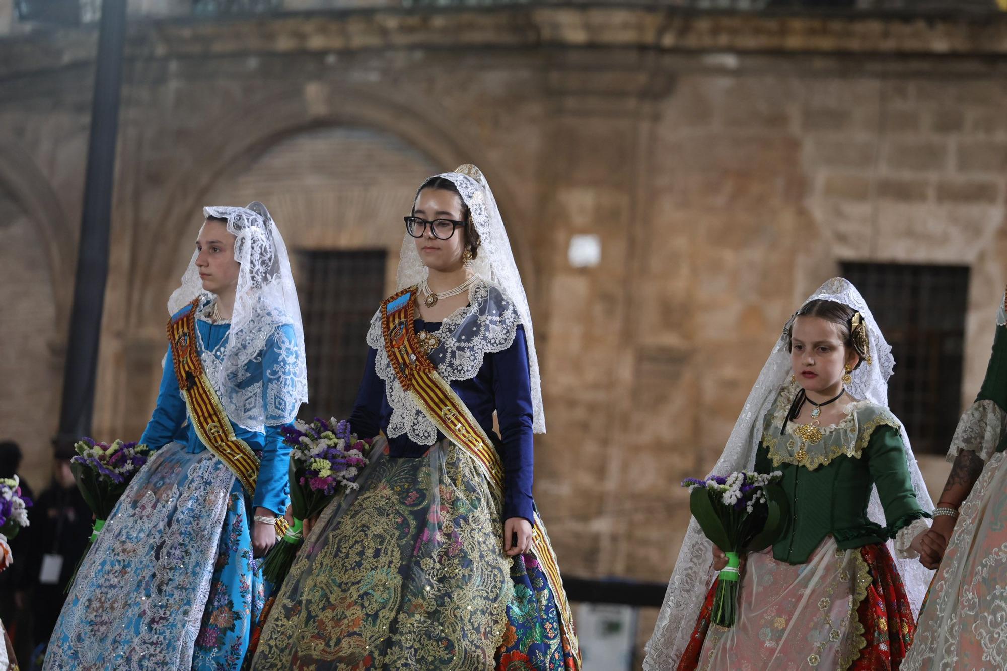 Búscate en el primer día de la Ofrenda en la calle San Vicente entre las 21 y las 22 horas