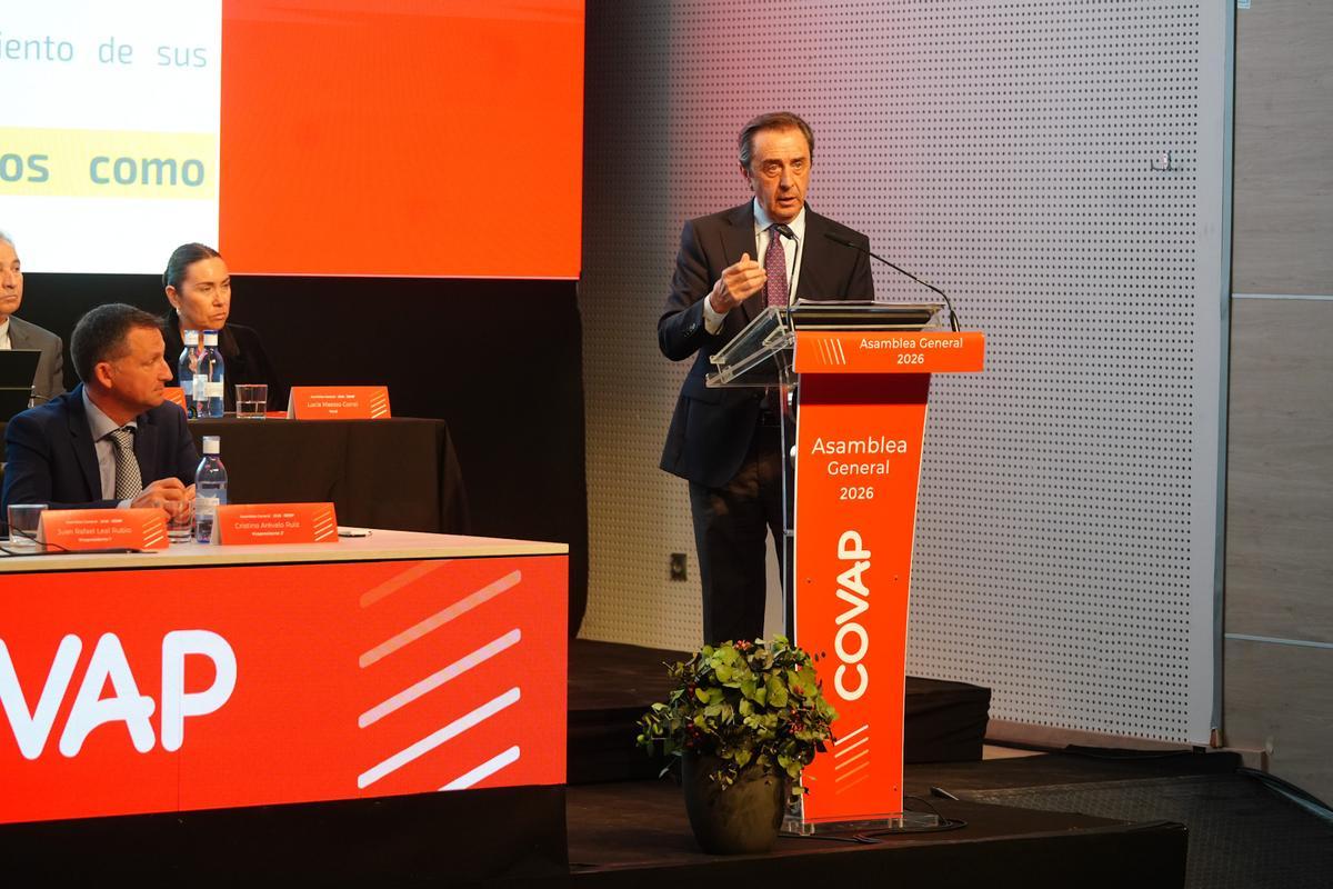 Ricardo Delgado, durante su intervención en la asamblea de Covap.