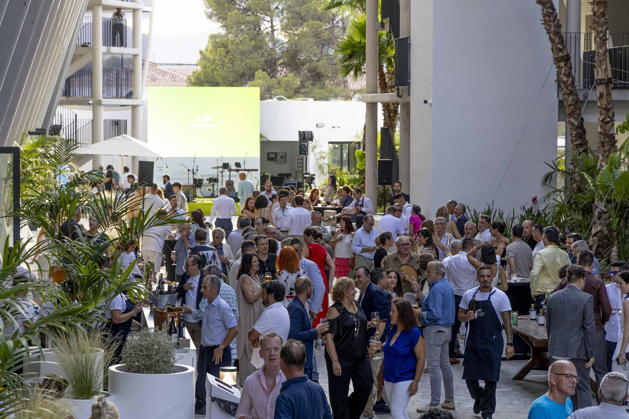 Espectacular inauguración de Delfin Natura en El Albir