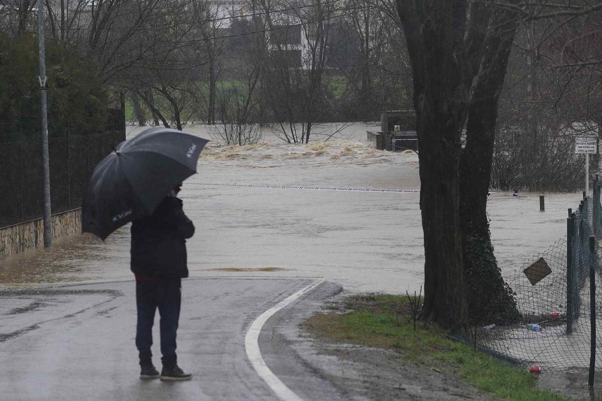 Les imatges de l'Onyar i el Ter plens d'aigua