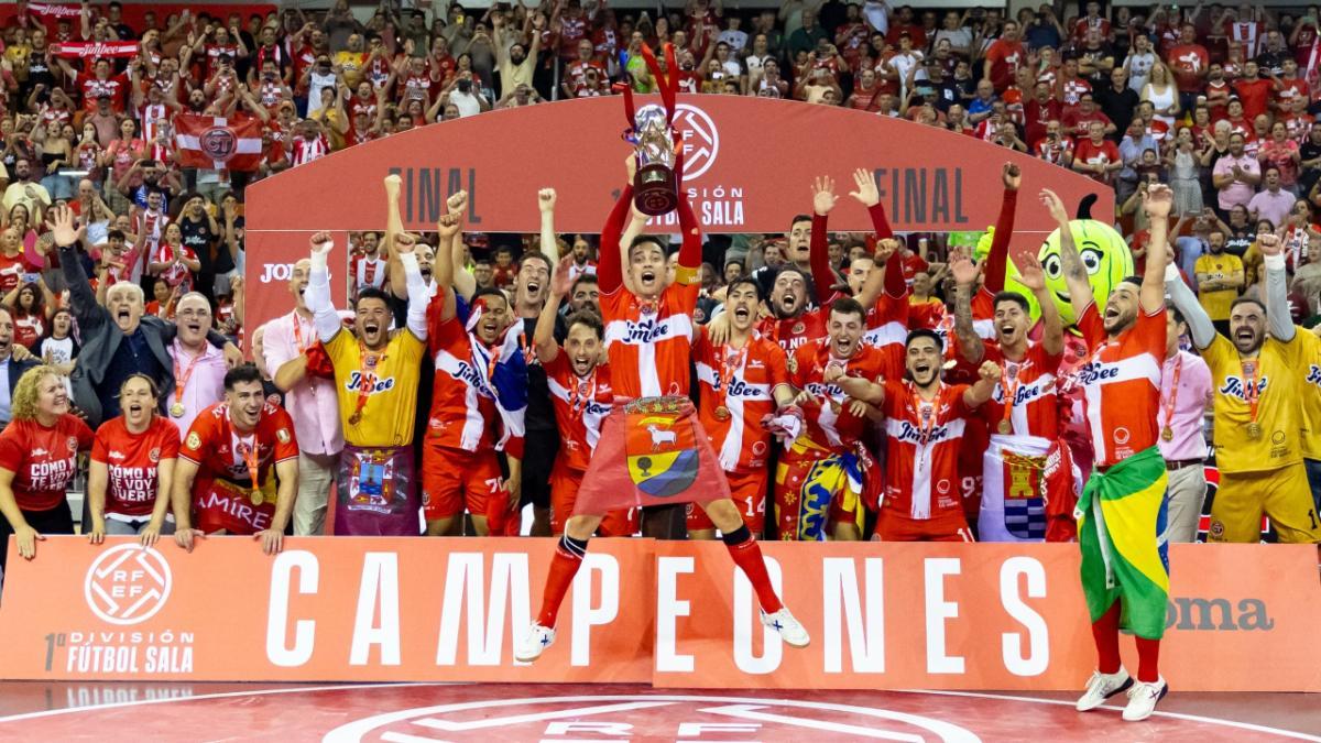 El Jimbee Cartagena revalidó el título liguero