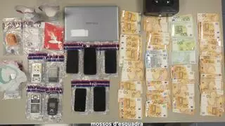 Detenidos dos hombres de 27 y 35 años que vendían droga desde un piso en la Seu d'Urgell