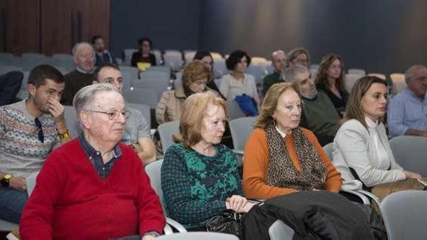 Público, ayer, en el Club Prensa Asturiana.