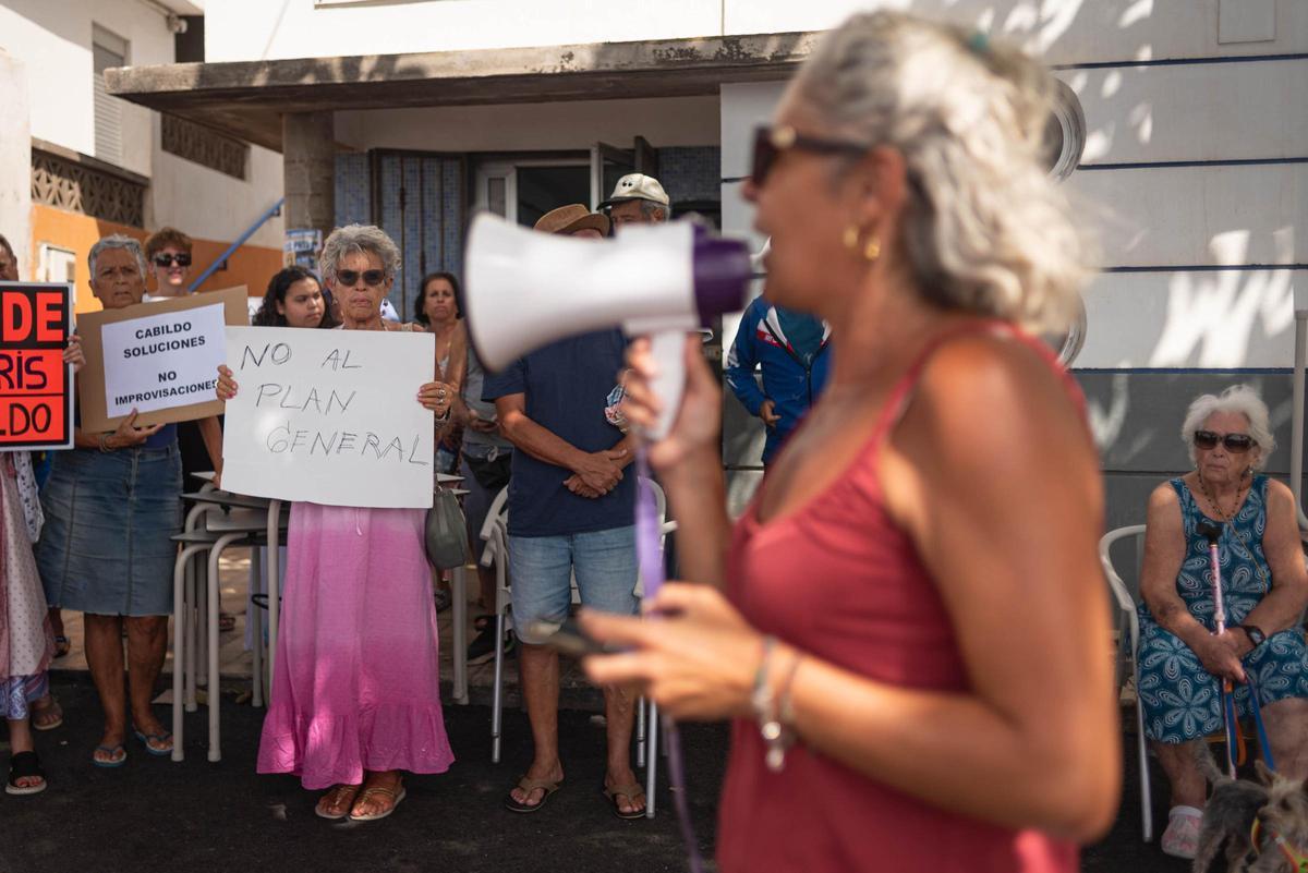 Los vecinos de El Pris se manifiestan