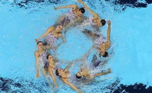 L’equip espanyol de natació sincronitzada durant la seva primera actuació al Mundial de natació de Xangai, a la Xina.