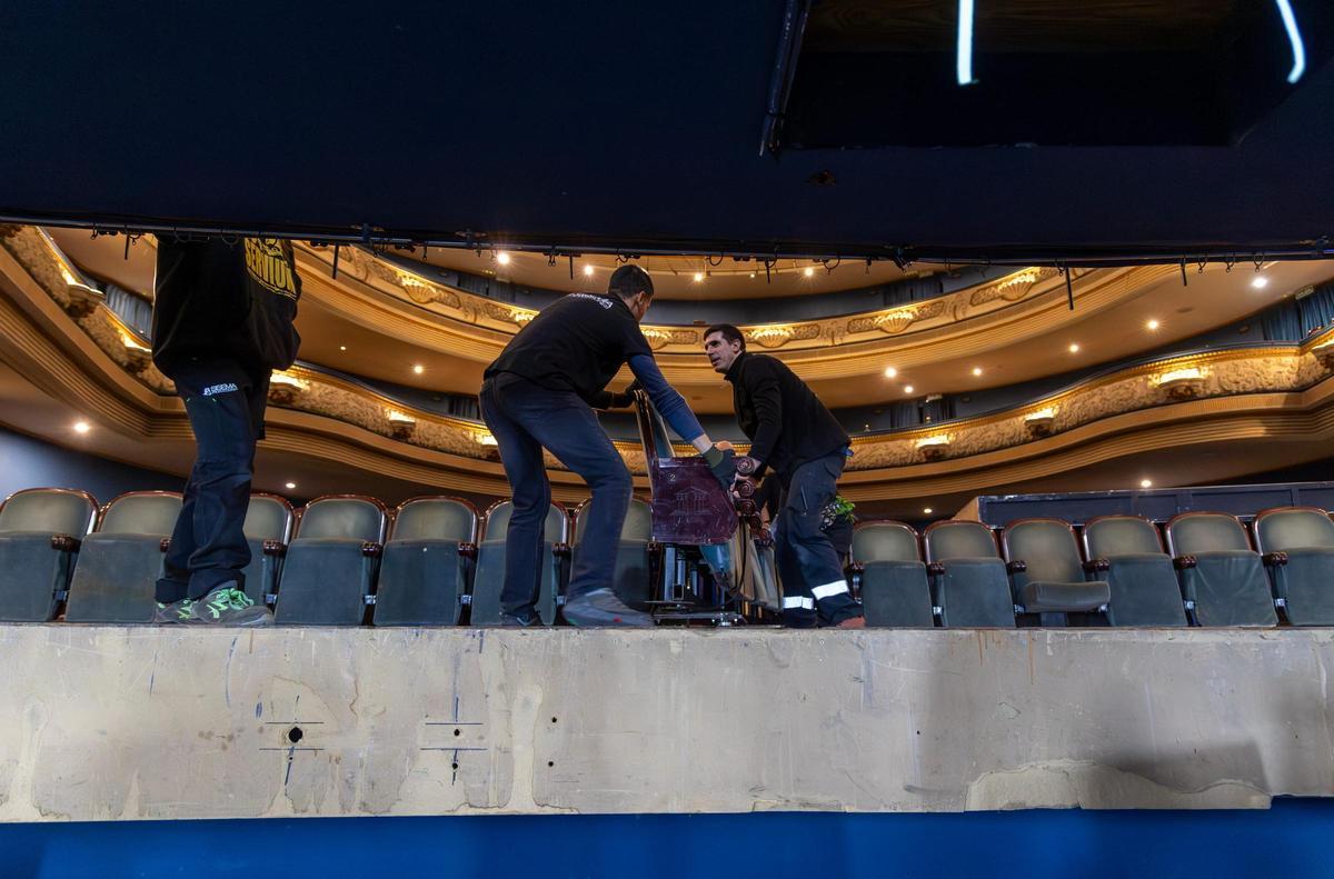 Así se vive “Mamma Mía!” entre bambalinas en el Teatro Principal de Alicante