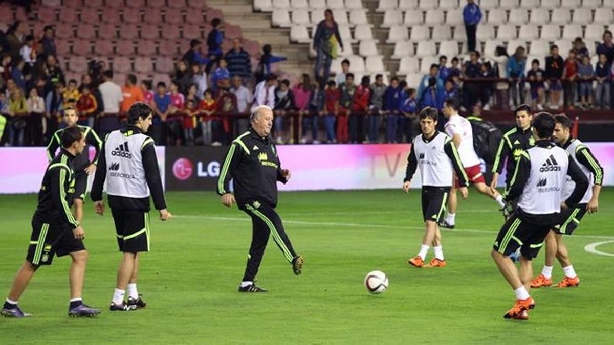 Vicente del Bosque, en un entrenamiento con la selección