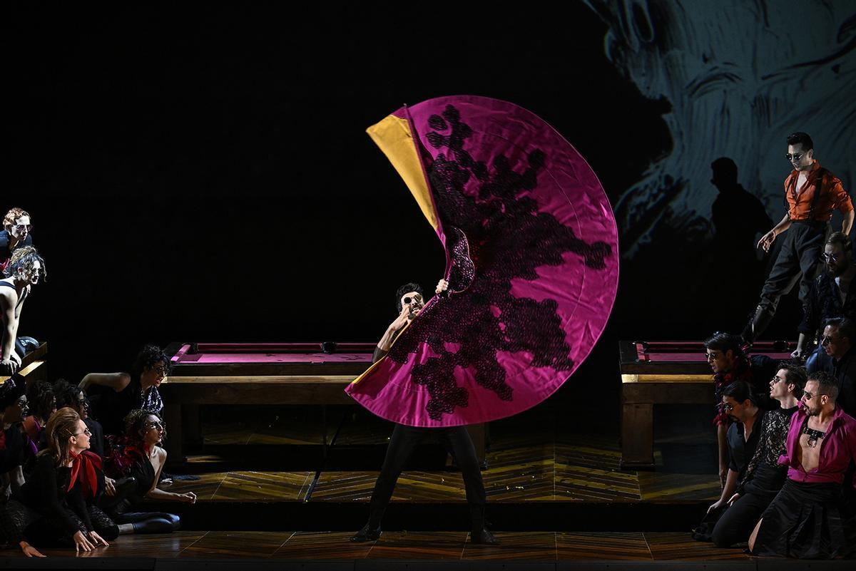 EN IMÁGENES: Ópera "La traviata" en Oviedo