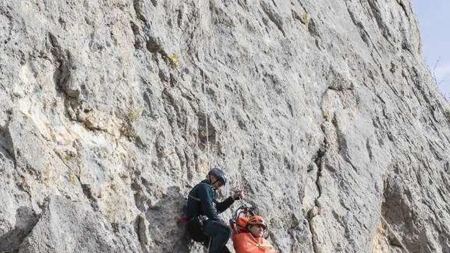 Ejercicio de rescate en Cistierna, León.