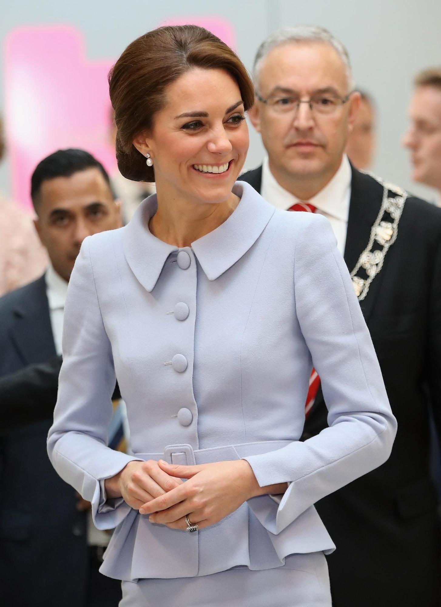 Kate Middleton sorprende a los pasajeros de un vuelo