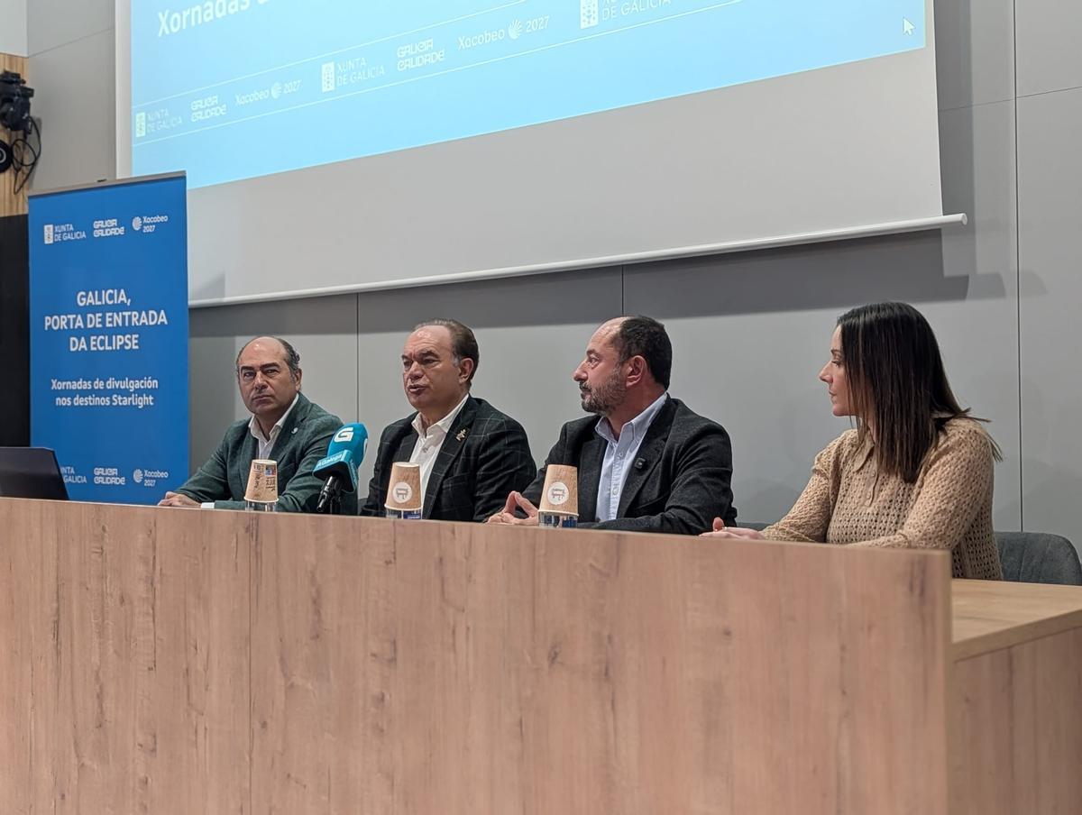Cesáreo Pardal, José Crespo, Xosé Merelles y Begoña Blanco en la apertura de las jornadas.