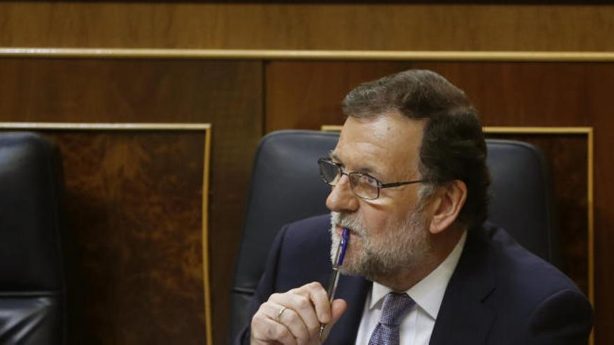 Rajoy arranca risas en su bancada hablando de la unidad de España