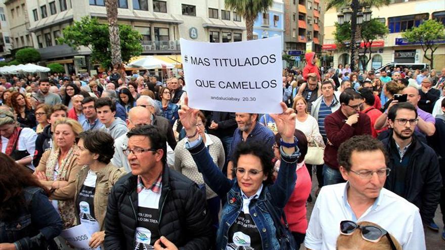 Miles de algecireños exigen a los políticos unidad contra los narcos