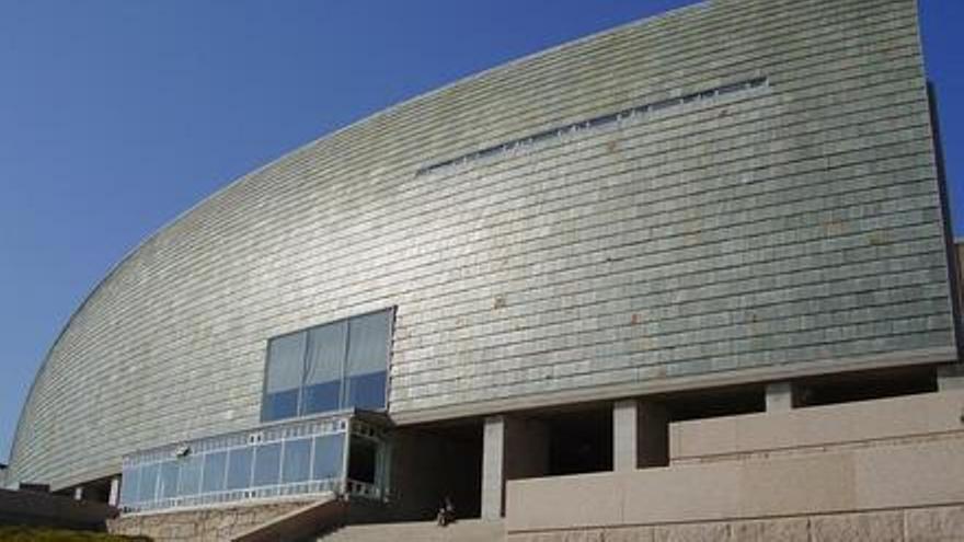 Fachada del Museo Domus-Casa del Hombre, en A Coruña, obra de Isozaki.