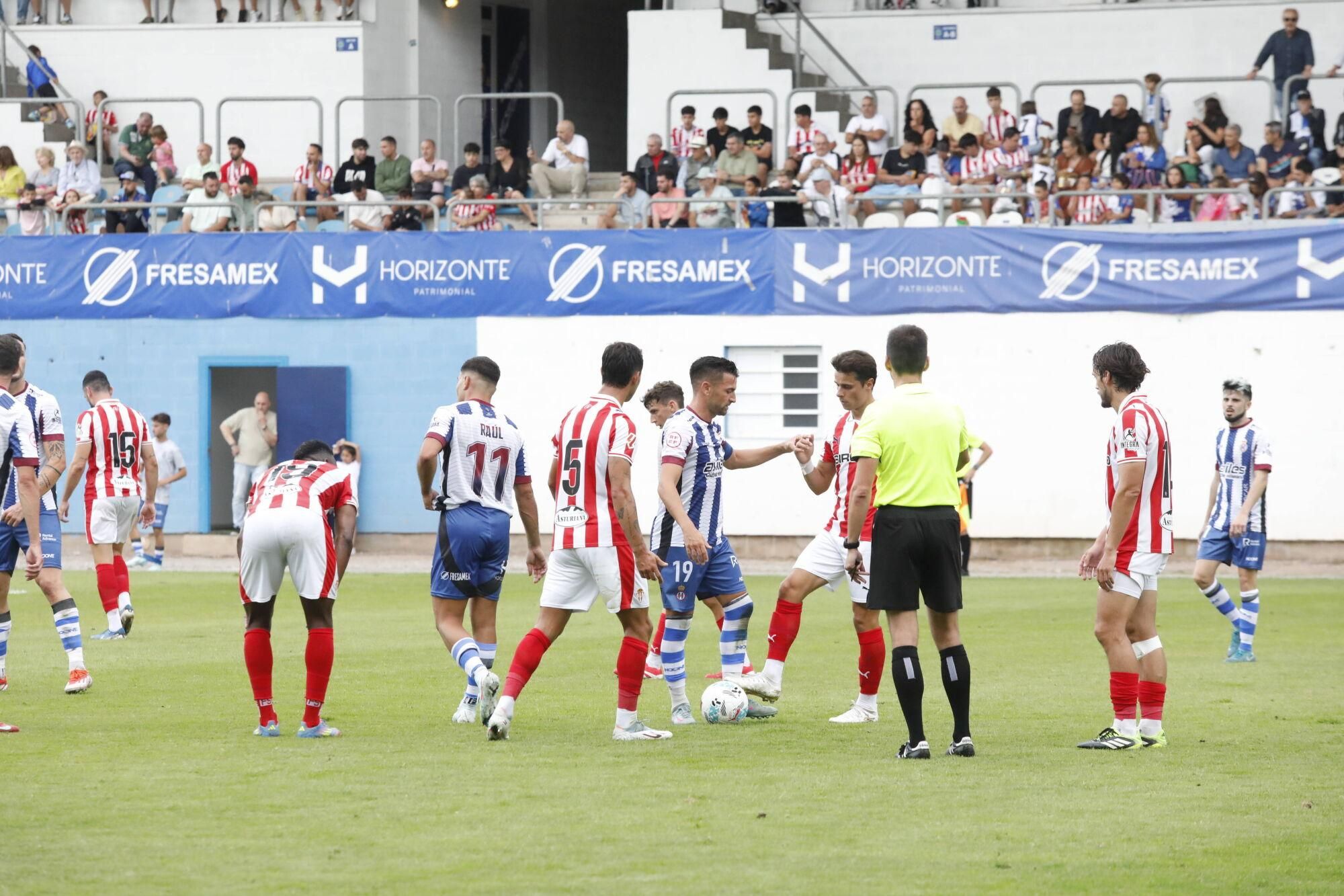 EN IMÁGENES: Partido amistoso entre Real Avilés y Real Sporting