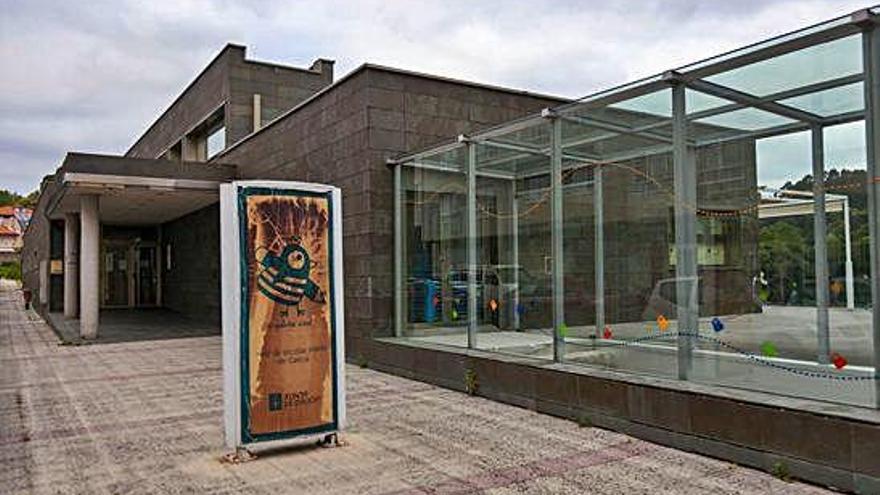 Vista de la escuela infantil de Fonte da Balsa, donde el Concello plantea ubicar un centro de día.