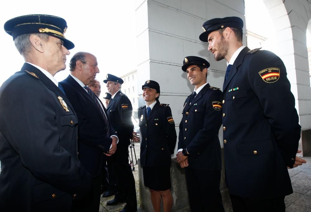 Visita del director general de la Policía a las instalaciones de Buenavista.