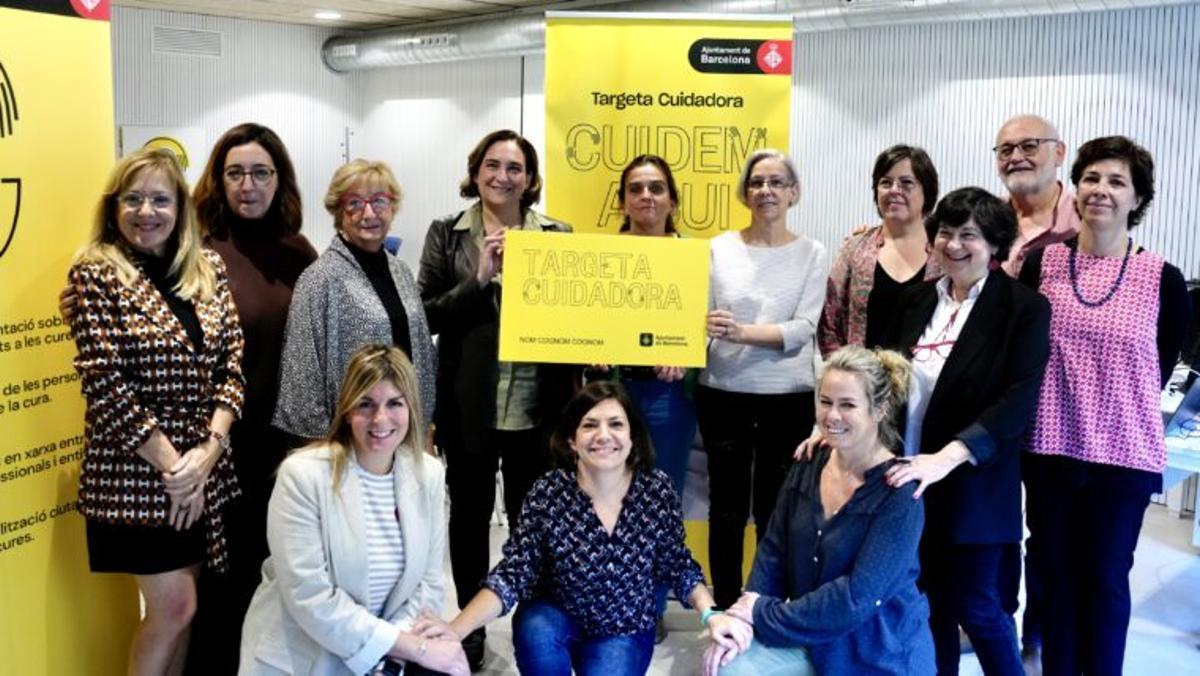 Comença a entregar-se la Targeta Cuidadora a Barcelona Comença a entregar-se la Targeta Cuidadora a Barcelona
