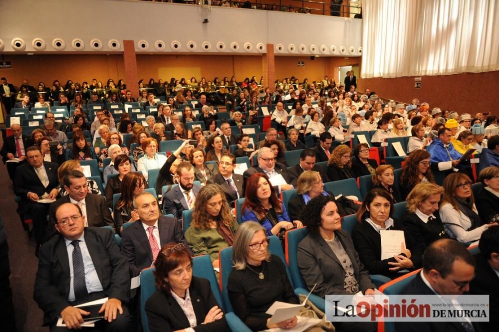 Rosamaría Alberdi, primera enfermera doctora honoris causa de España por la UMU