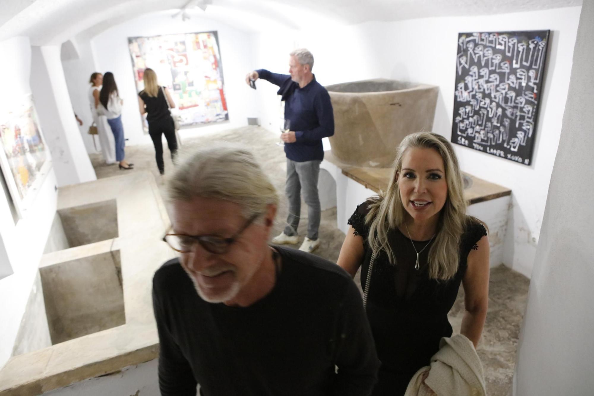 "Waffelbecker" Noah: So originell feierte der Sohn von Boris Becker seine Vernissage in Palma