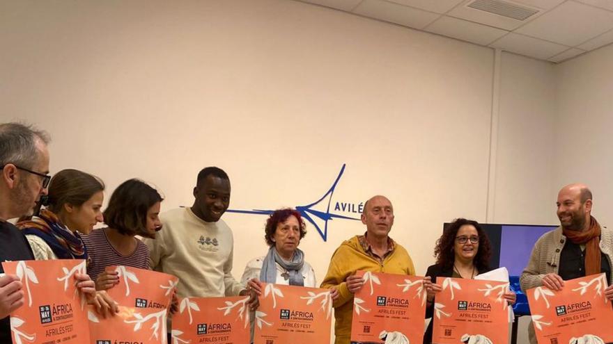 Avilés abraza las iniciativas por África para celebrar el día del continente