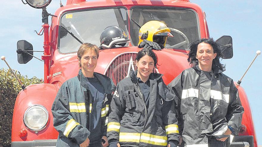 Las bomberas Guadalupe Gestalbert, Ruth Planells y Magdalena Rigo.