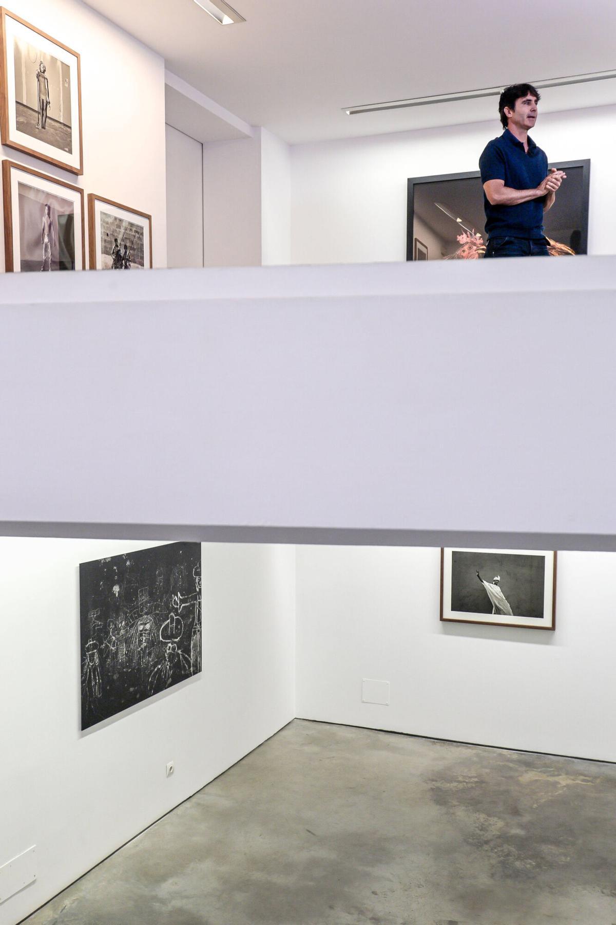 La galería 6a de Palma inaugura su primera exposición fotográfica. Se trata de 'La trinchera', con una selección de imágenes realizadas por Aitor Lara que se enmarca en Mallorca PhotoFest.