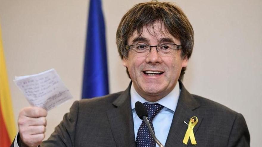 Puigdemont: &quot;Al Estado español le ha entrado miedo a perder&quot;