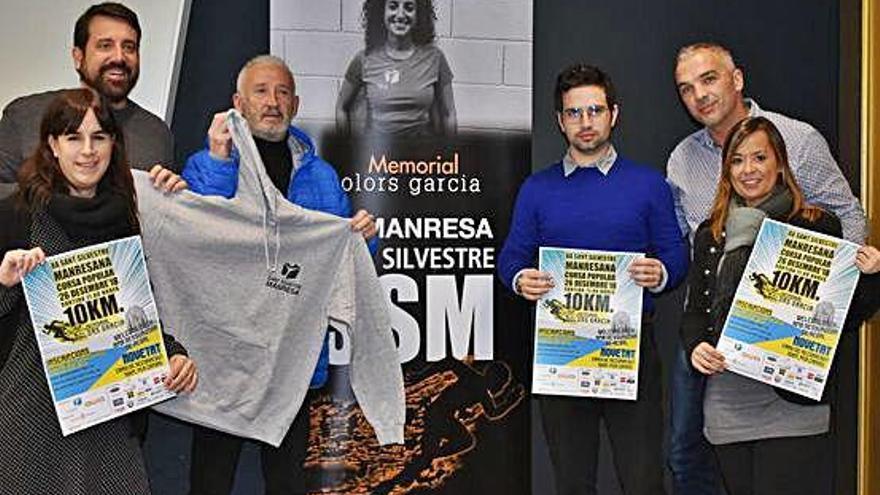 Organitzadors de la prova amb el regidor d&#039;Esports, Jordi Serracanta, a l&#039;ajuntament