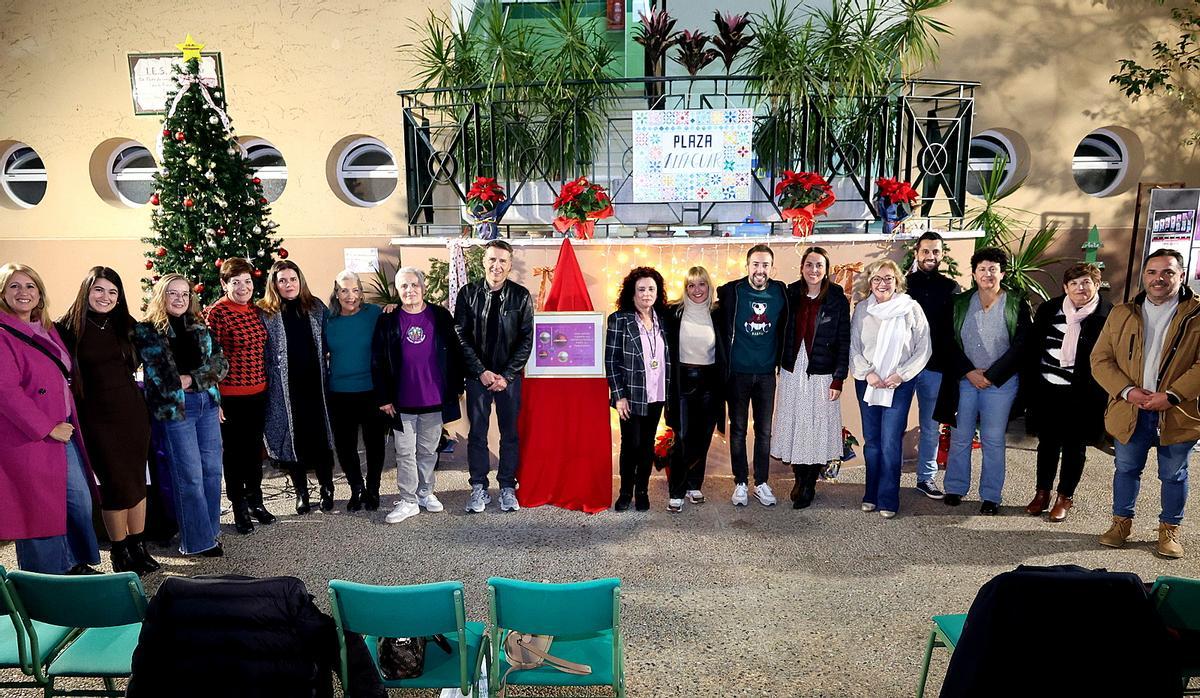 Acto de reconocimiento del Ayuntamiento de Torrox a este instituto tras lograr su segundo Premio Irene.