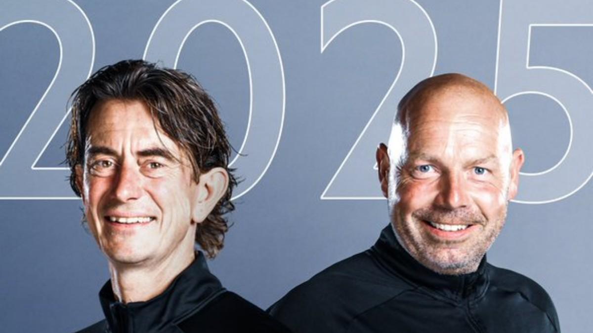 Thomas Frank, junto a su asistente Brian Riemer