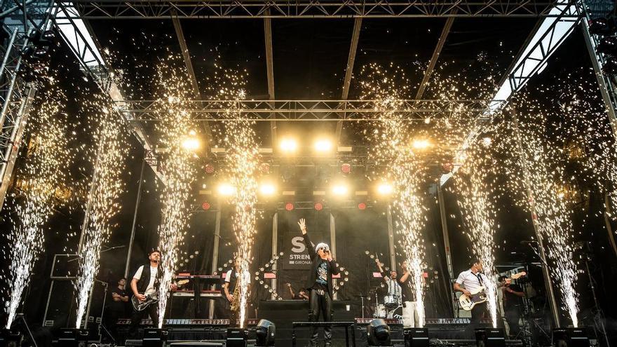 Les imatges del concert de Buhos al Strenes