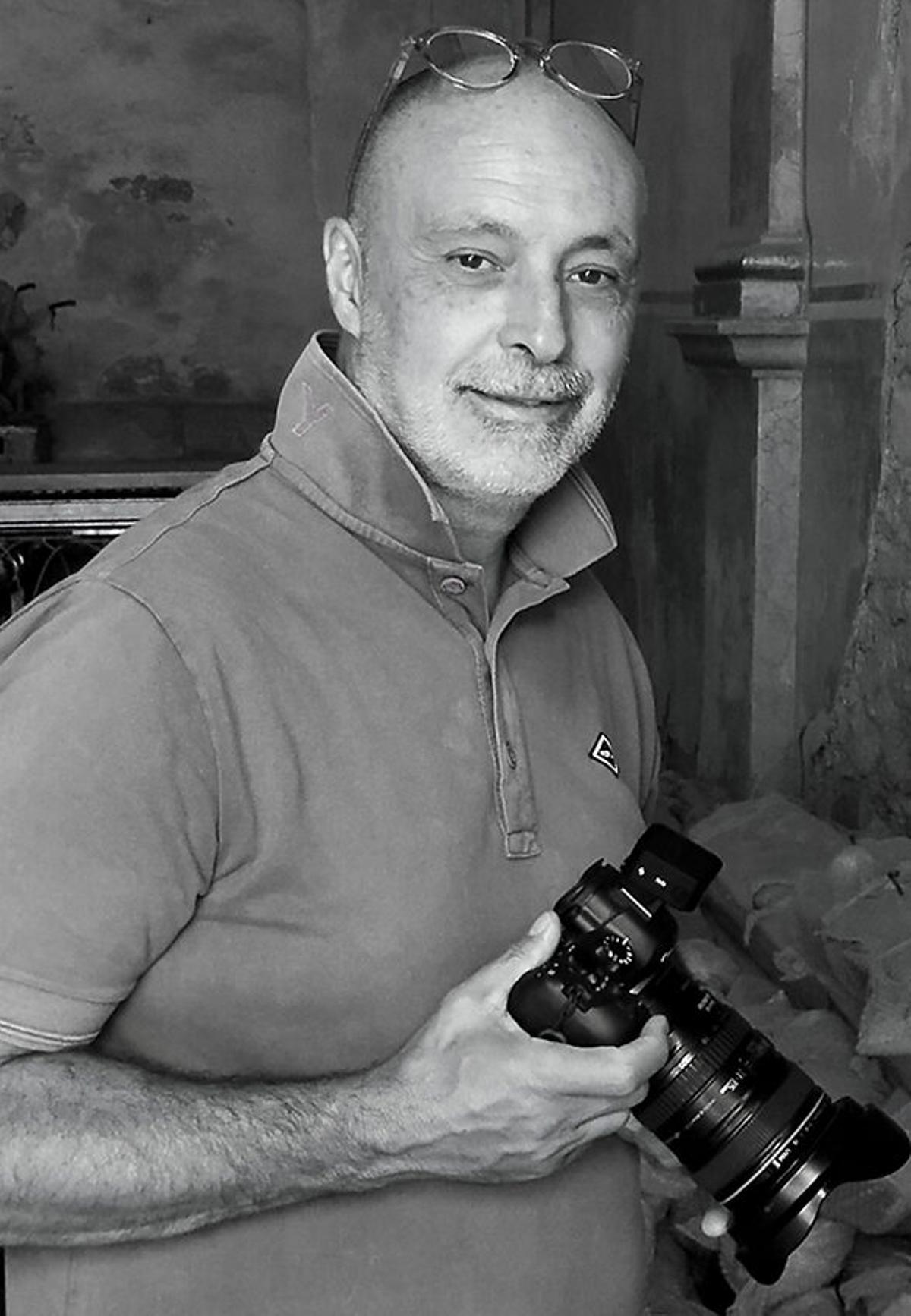El fotógrafo Julio Carbó.
