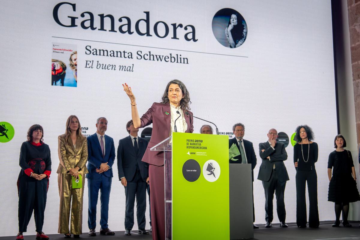 Barcelona 08/04/2026 Icult. Entrega de la primera edición de Premio Narrativa de AENA. Que otorga un premio de un millón de euros. Ganadora: Samanta Schweblin por el título: El buen mal. AUTOR: MANU MITRU
