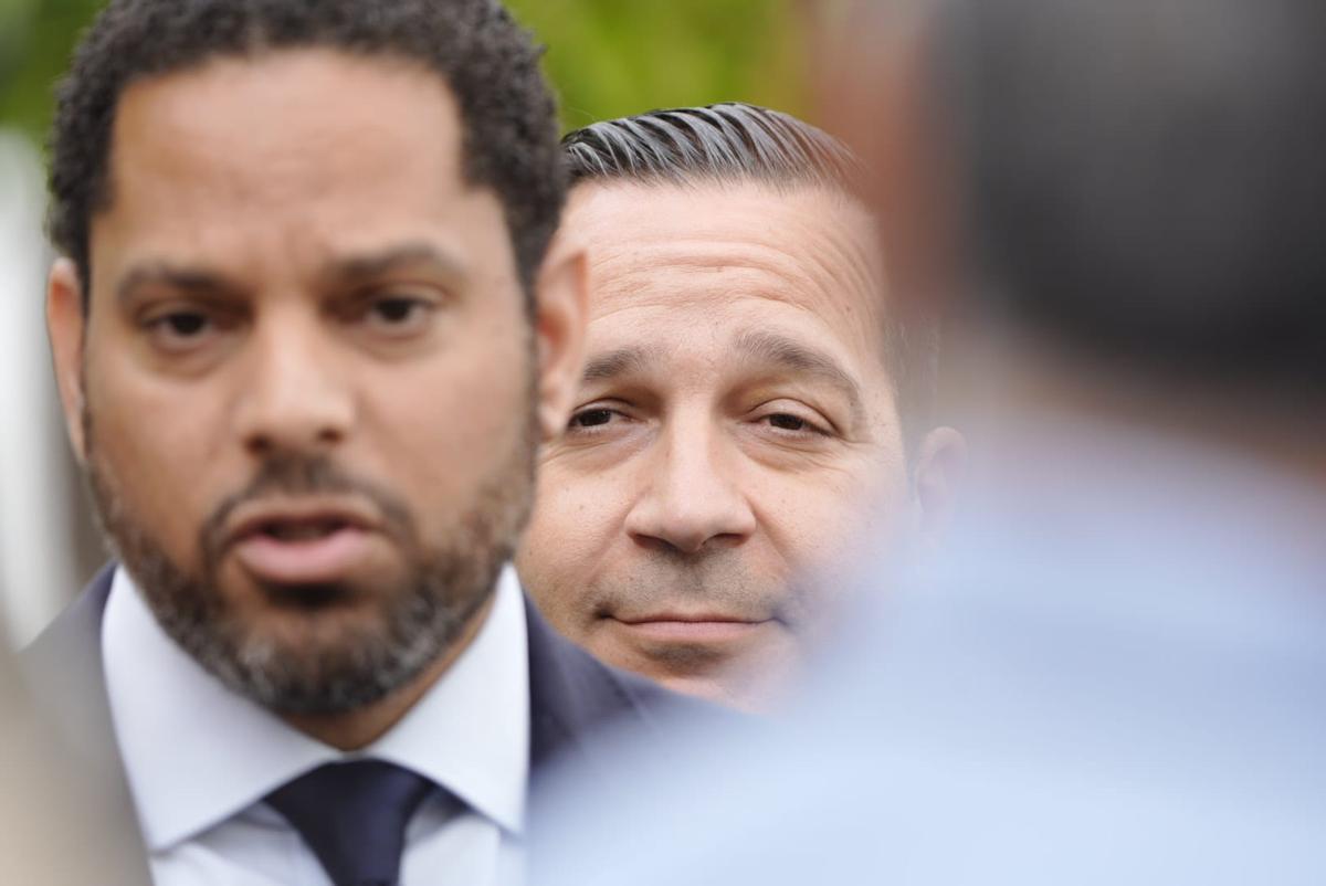 Fotogalería | Segunda sesión del pleno de investidura de María Guardiola en imágenes
