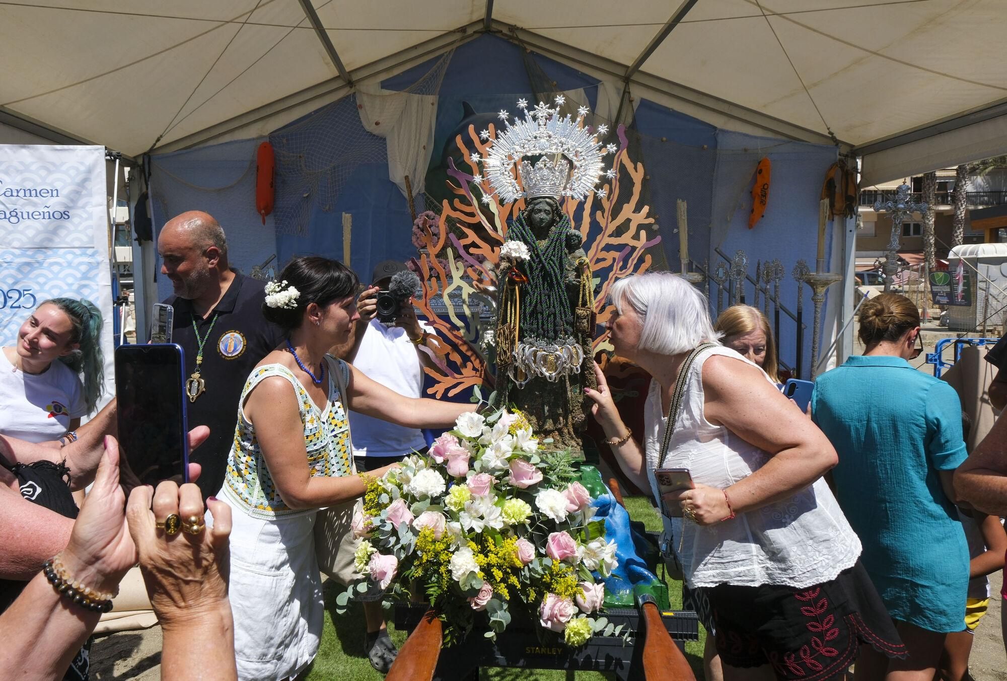 Procesión de la Virgen del Carmen de los submarinistas en La Malagueta