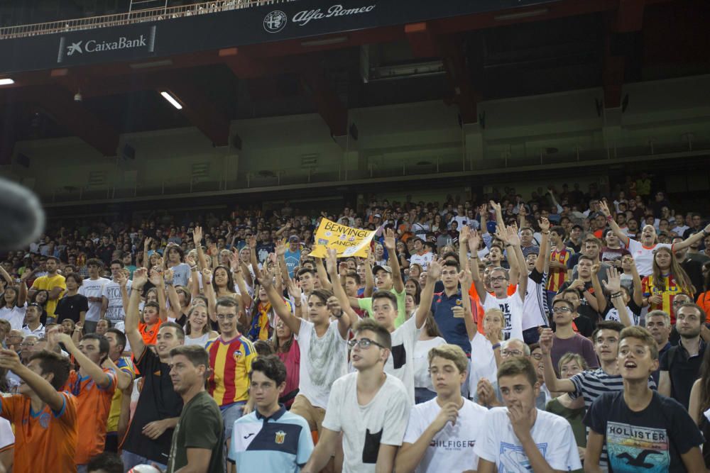 Presentación de los siete fichajes del Valencia CF