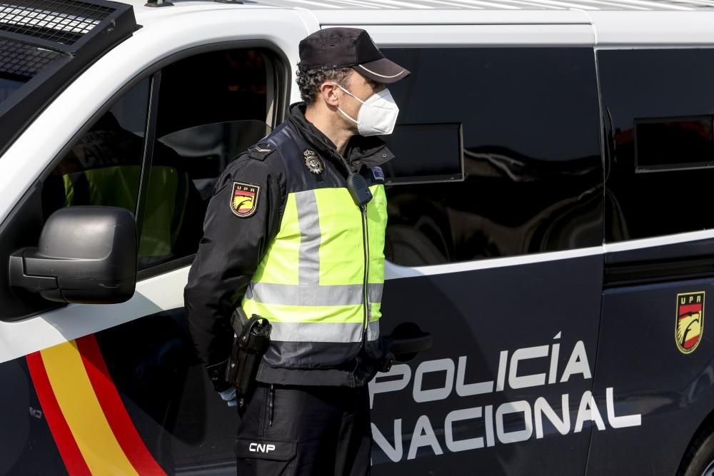 Saúl Craviotto, con la Policia Nacional