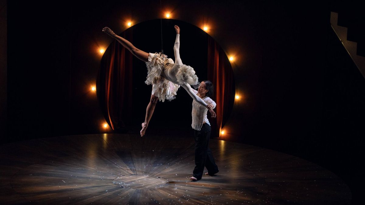 Una imagen del espectáculo 'Le petit cirque', que inauguró el Grec 2025
