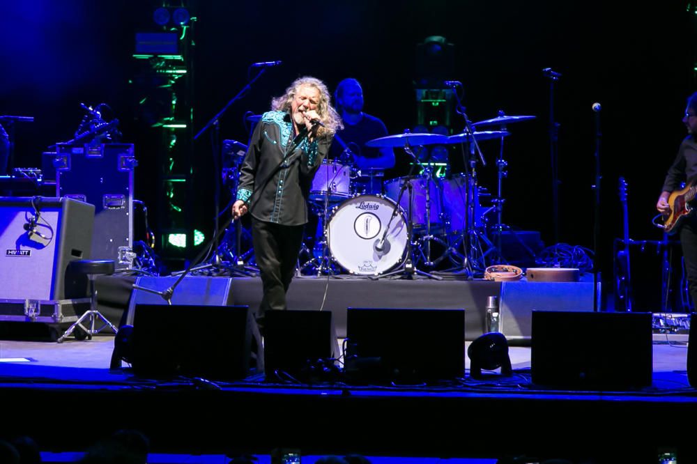 El líder de Led Zeppelin actuó en la cantera de Nagüeles. Fotos: Jaime D. Triviño / GDS