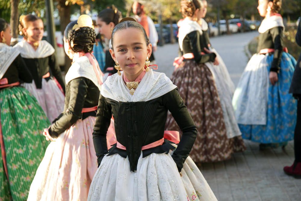 Estreno del jubón negro de la corte de la fallera mayor infantil 2019