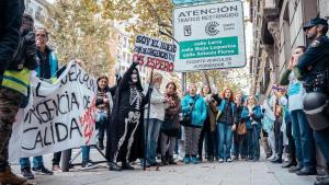 Sanitarios manifestándose frente a la Consejería de Sanidad en Madrid.