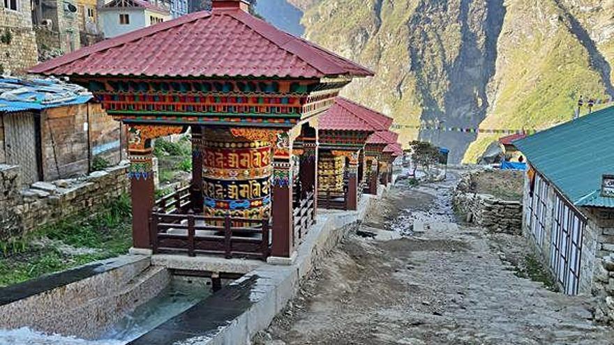 la població de namche bazaar La porta de la serralada de l&#039;Himàlaia