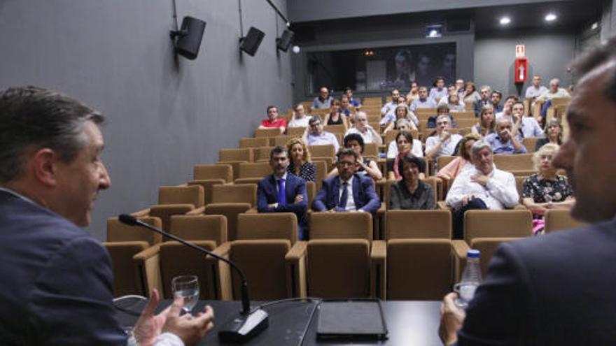 Joan Roca amb exalumnes d&#039;ESADE