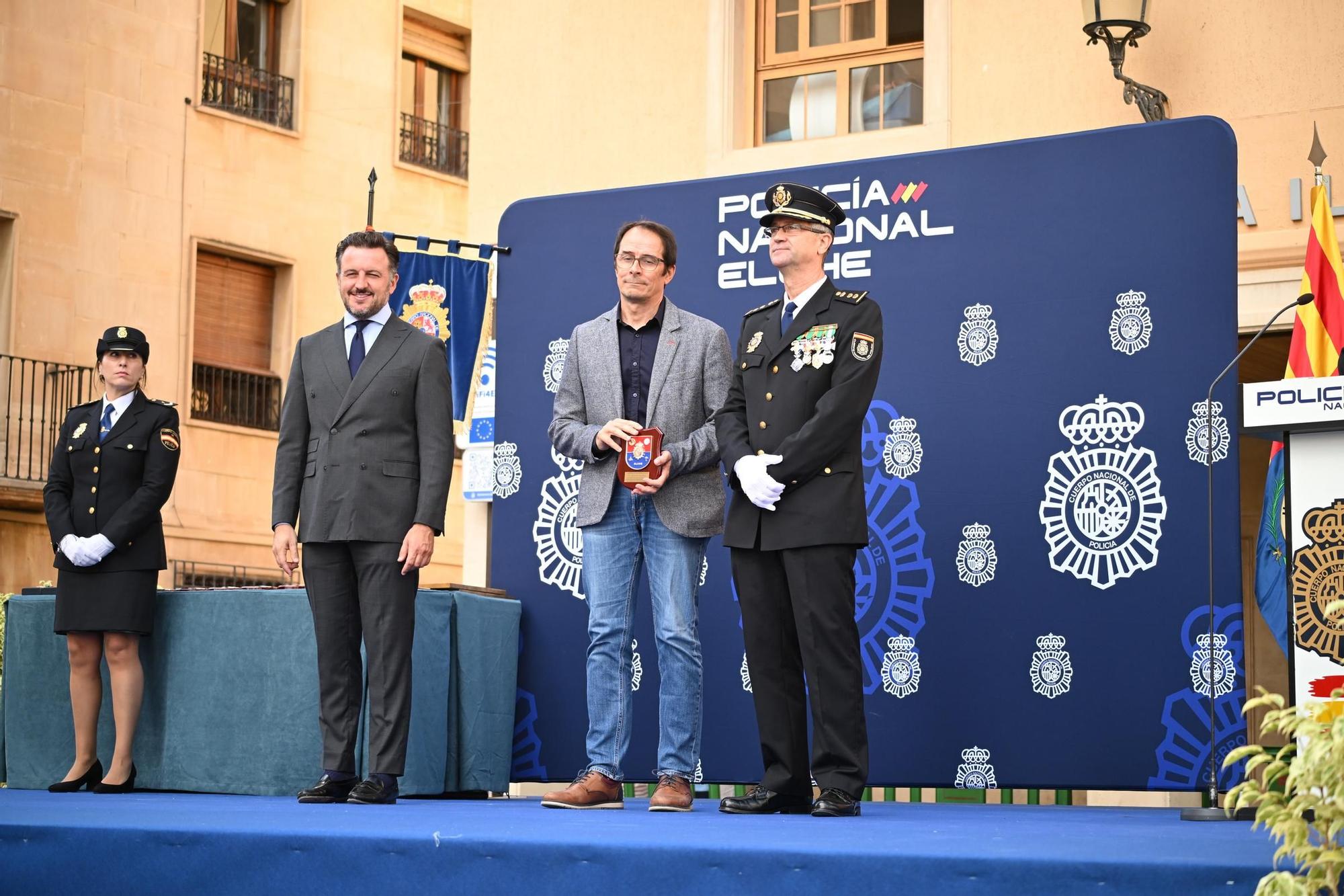 La Policía Nacional de Elche celebre el día de su patrón
