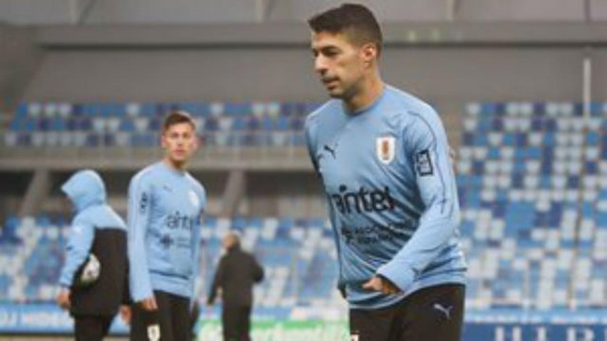 Así fue el entrenamiento de Uruguay... con Suárez