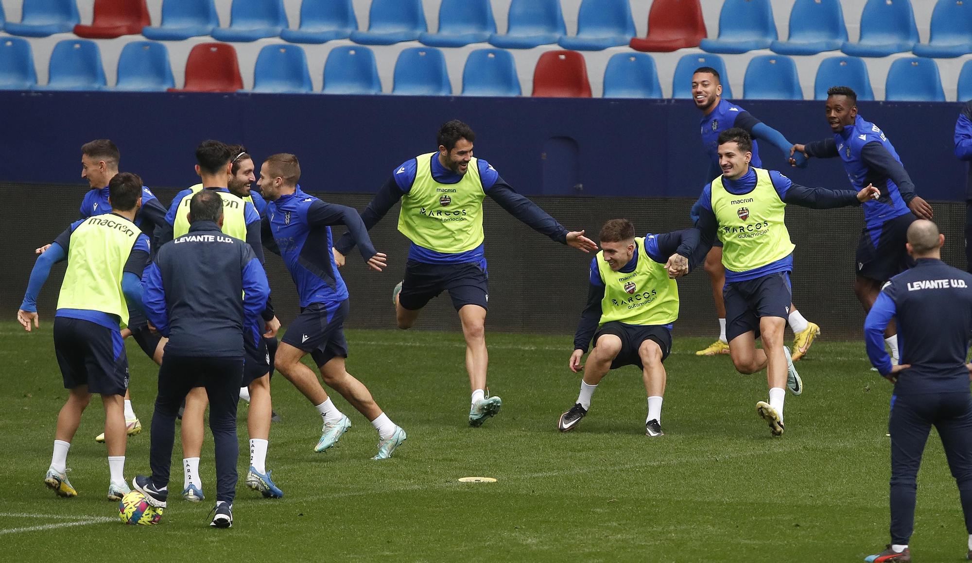 Así ha sido el entrenamiento del Levante UD